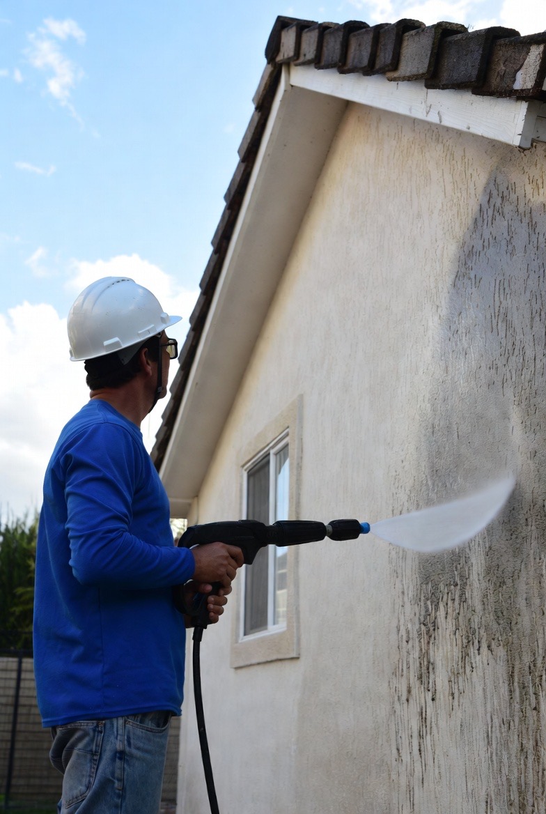 Mur peint propre intérieur maison